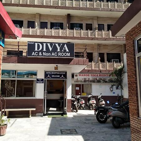 Hotel Divya Rishīkesh Екстериор снимка