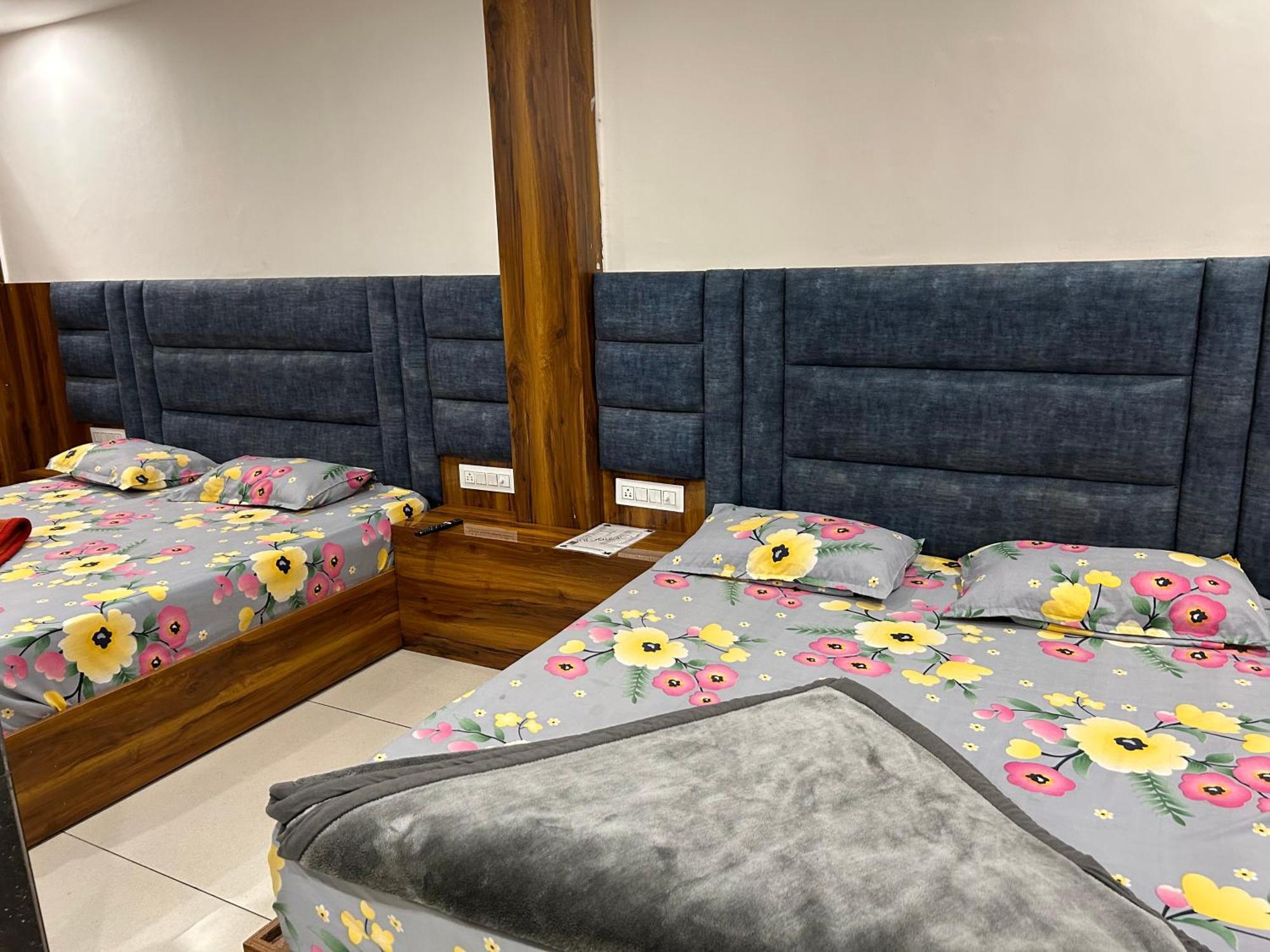 Hotel Divya Rishīkesh Екстериор снимка